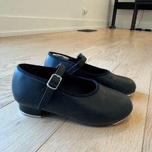 Tap shoes